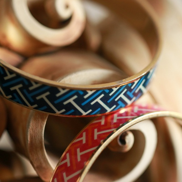 2 Tommy Hilfiger bracelets - Picture 7 of 7